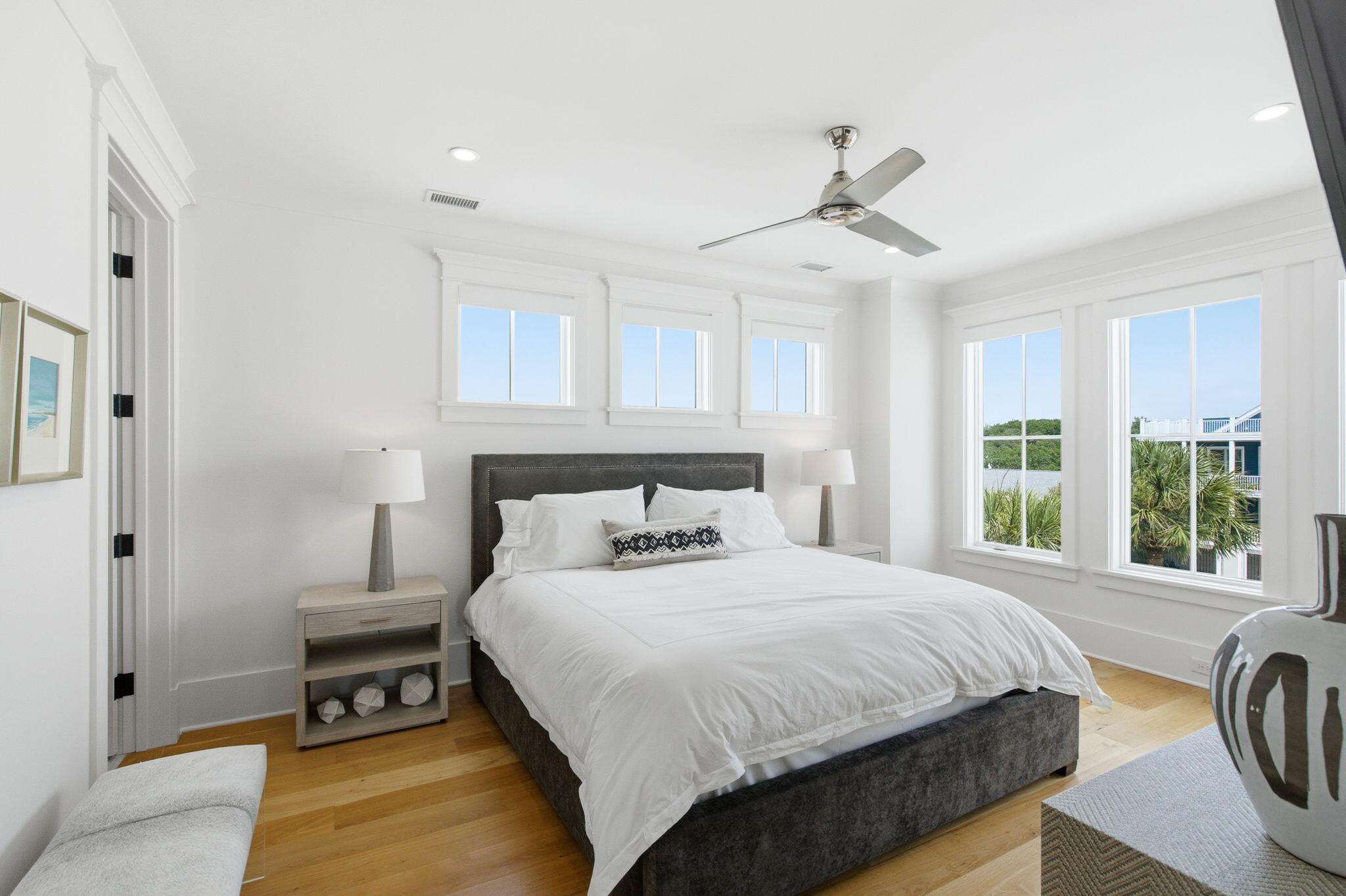 608 Ocean Boulevard