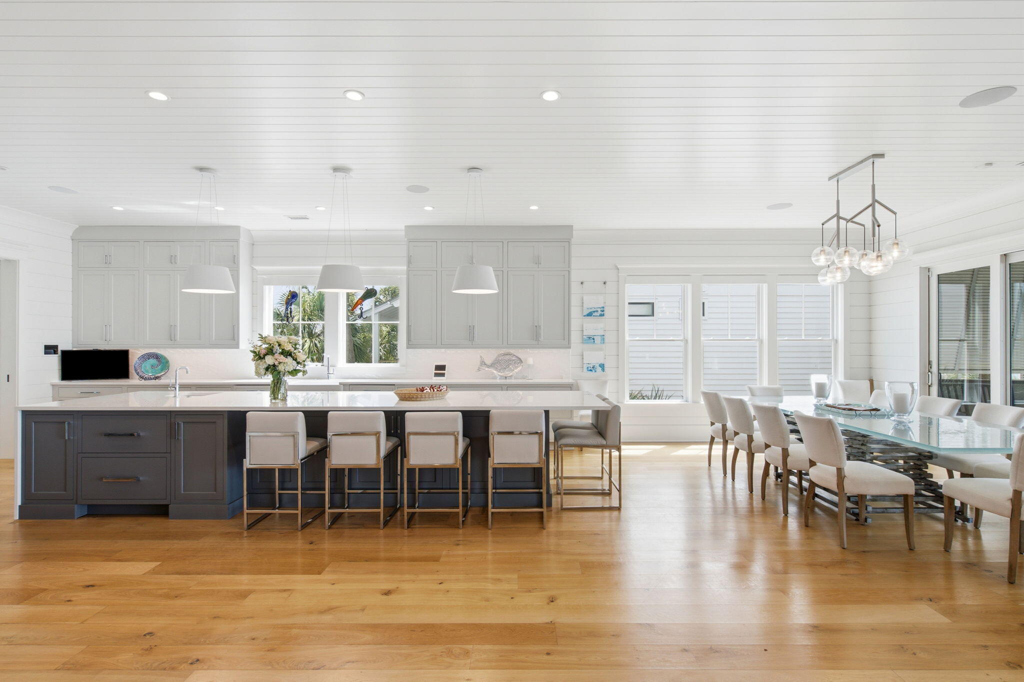 608 Ocean Boulevard