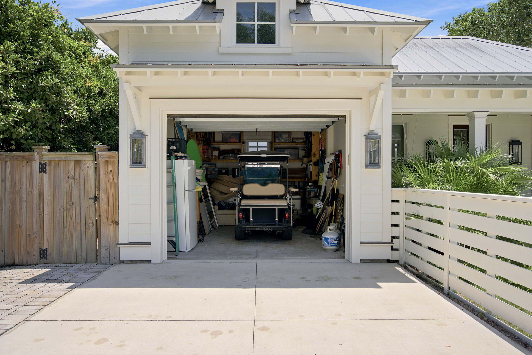 523 Deer Street