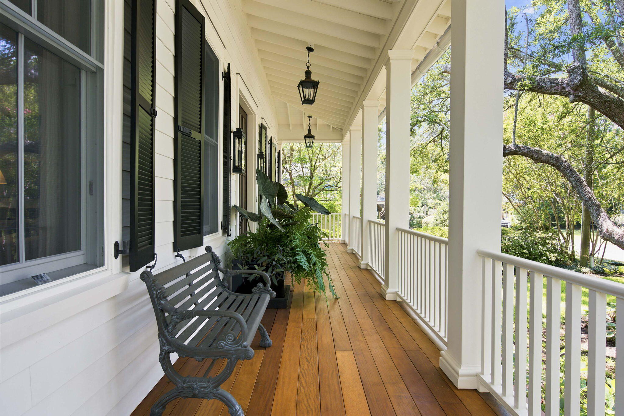 523 Deer Street