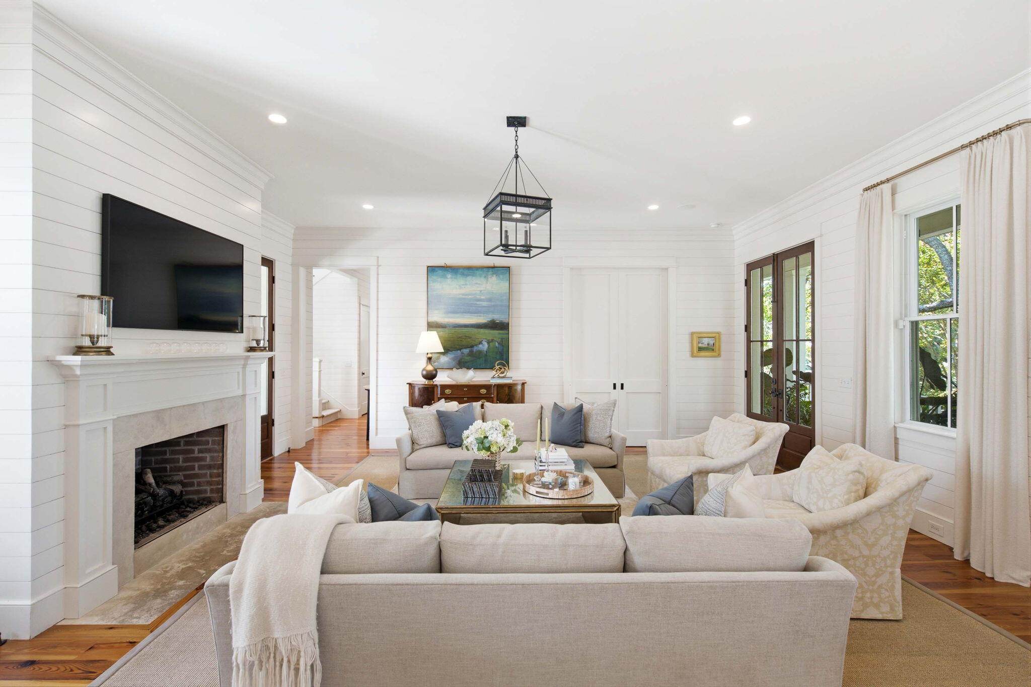 523 Deer Street