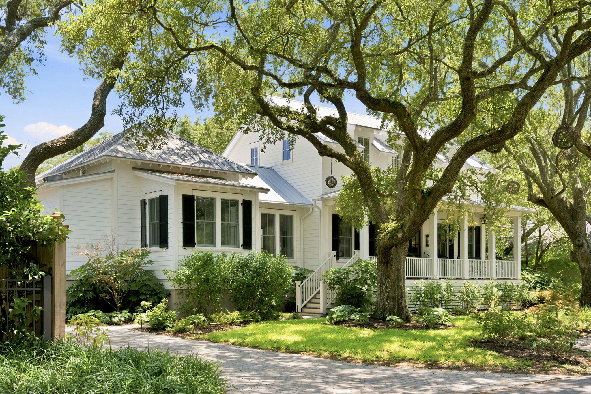 523 Deer Street