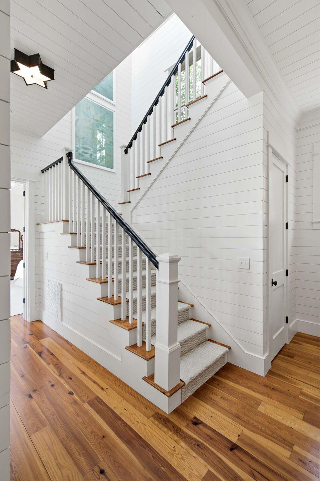 523 Deer Street