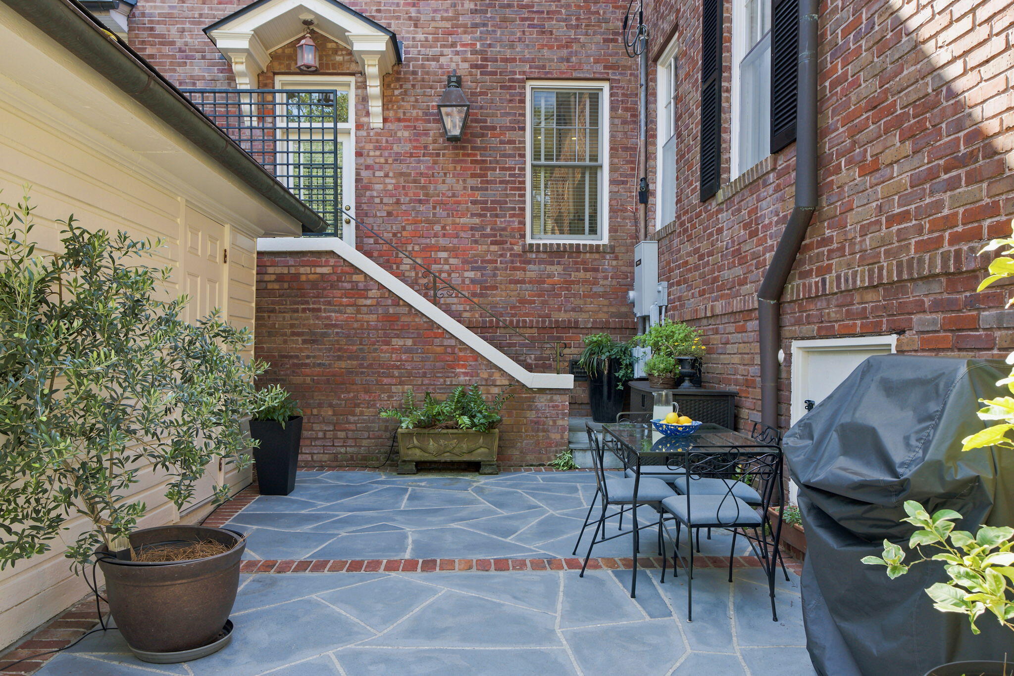 106 S Battery Street