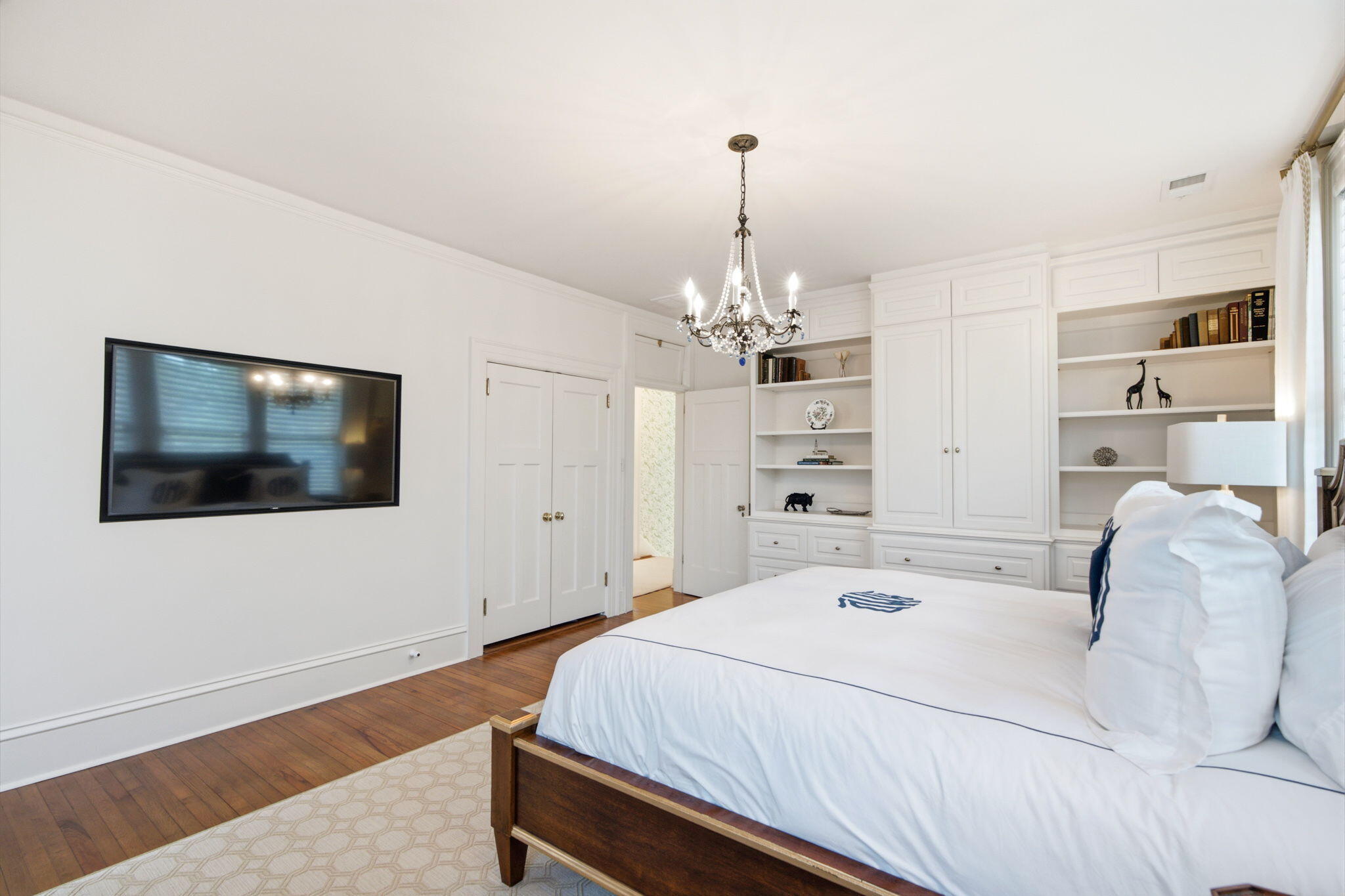 106 S Battery Street