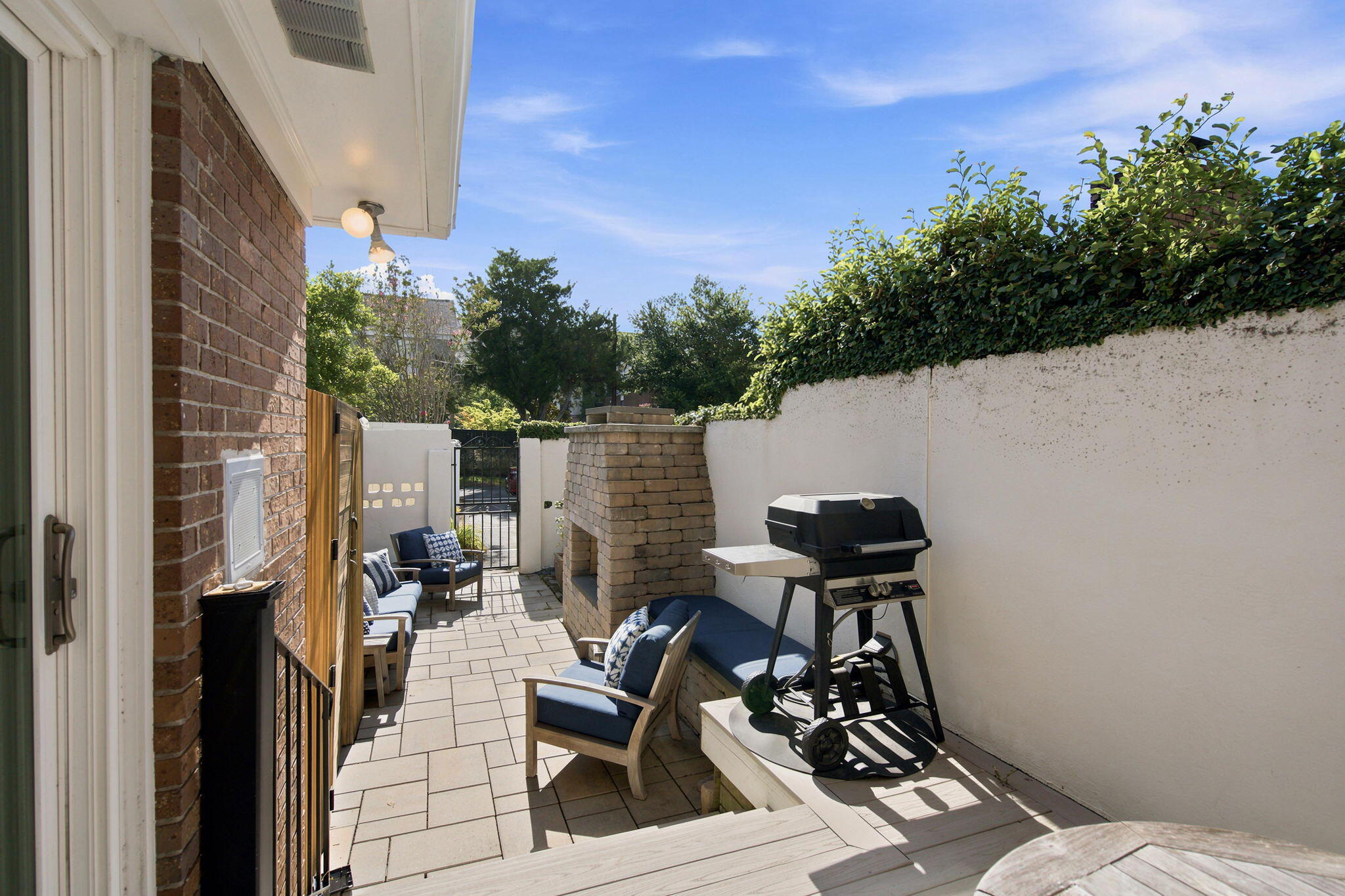 78 Legare Street