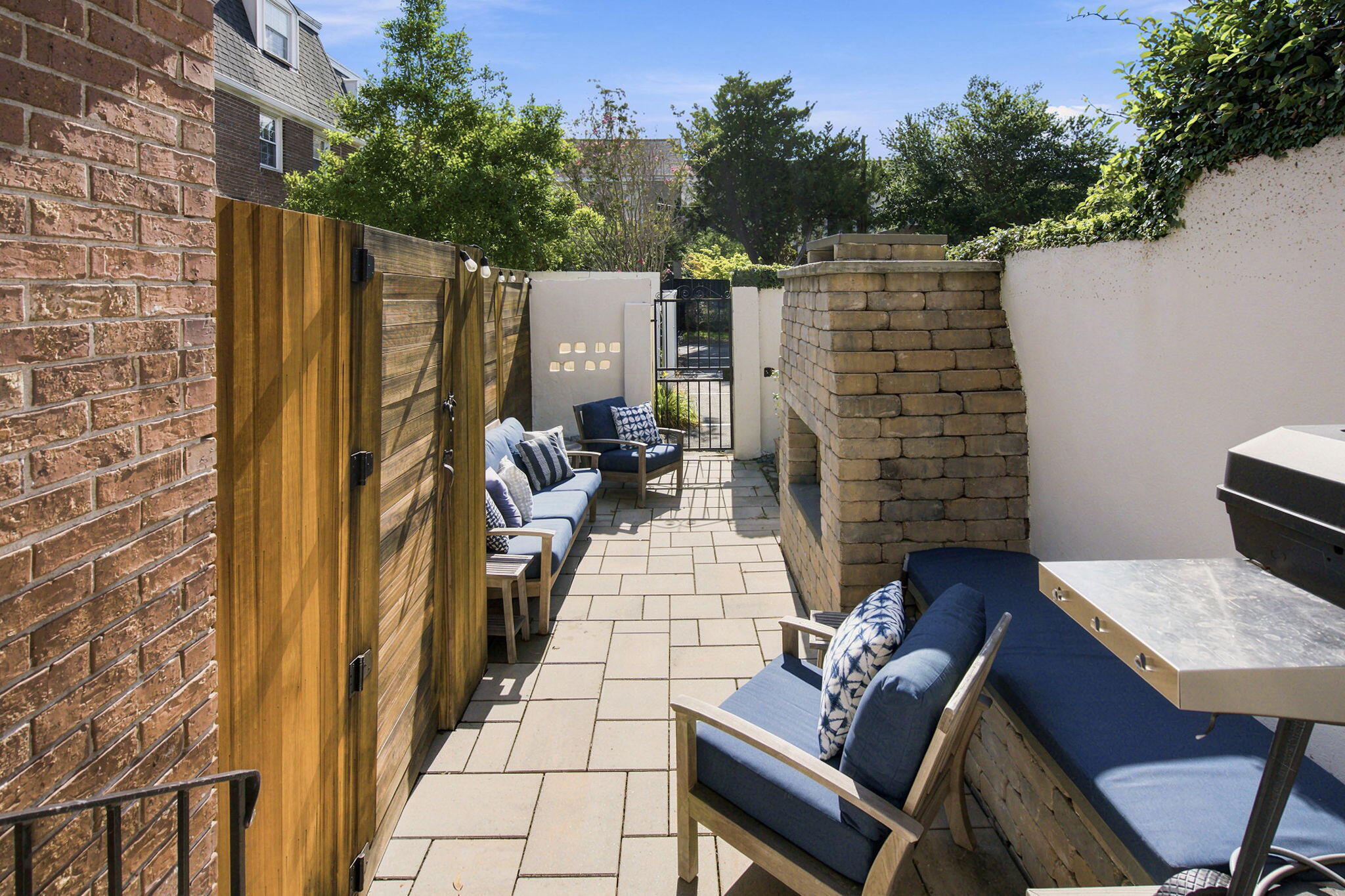 78 Legare Street