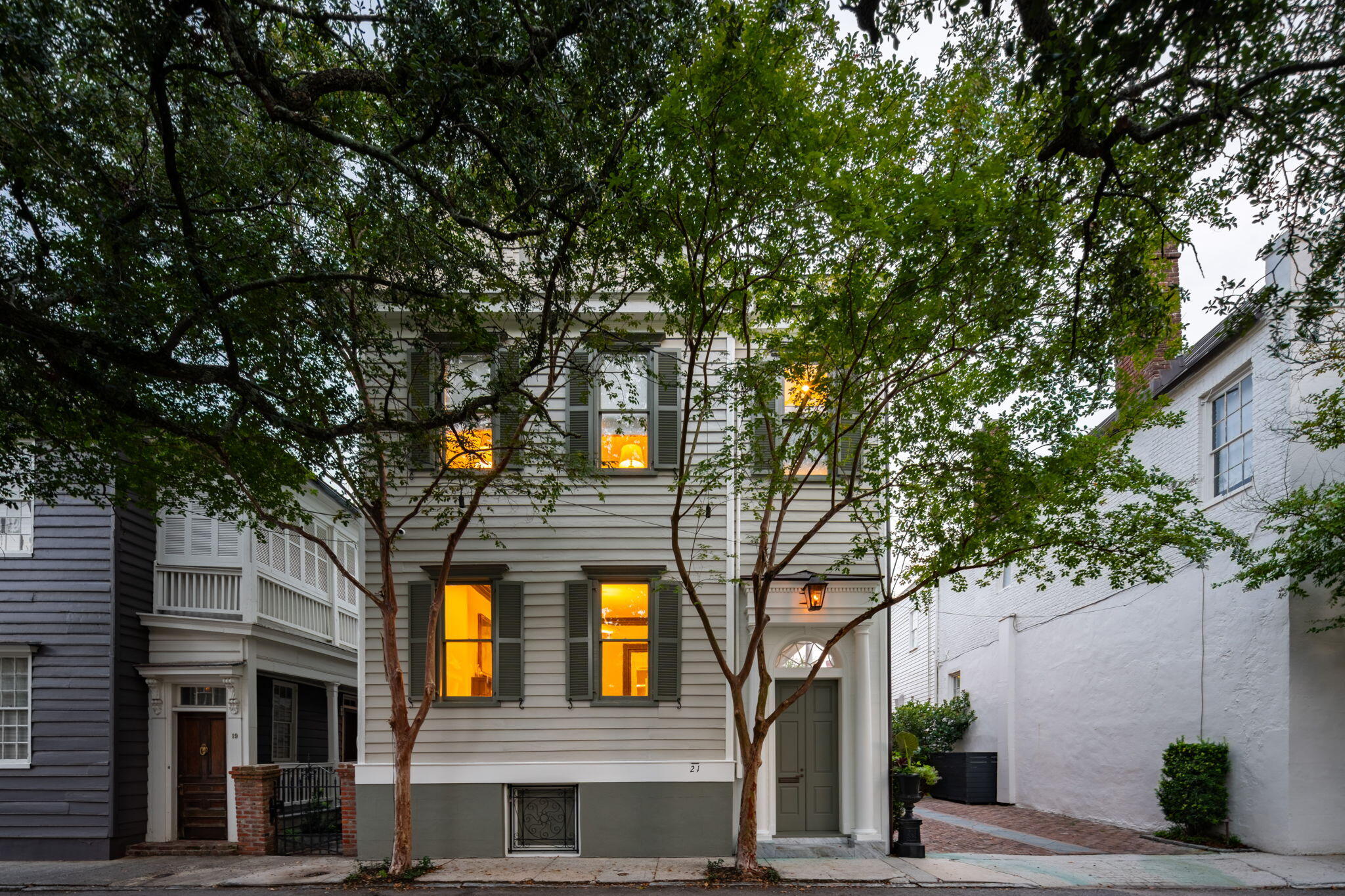 21 Lamboll Street