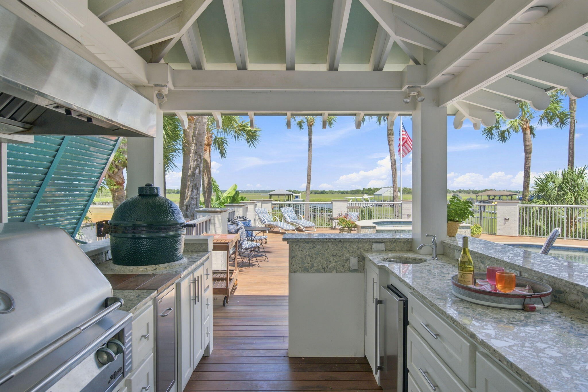 309 Palm Boulevard