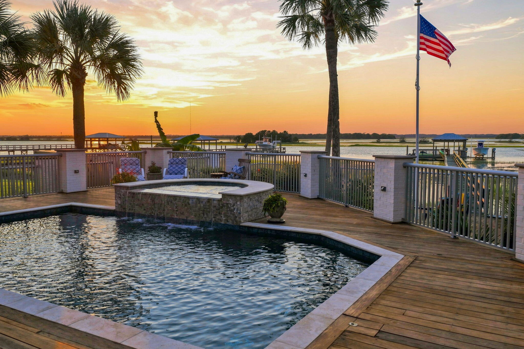 309 Palm Boulevard
