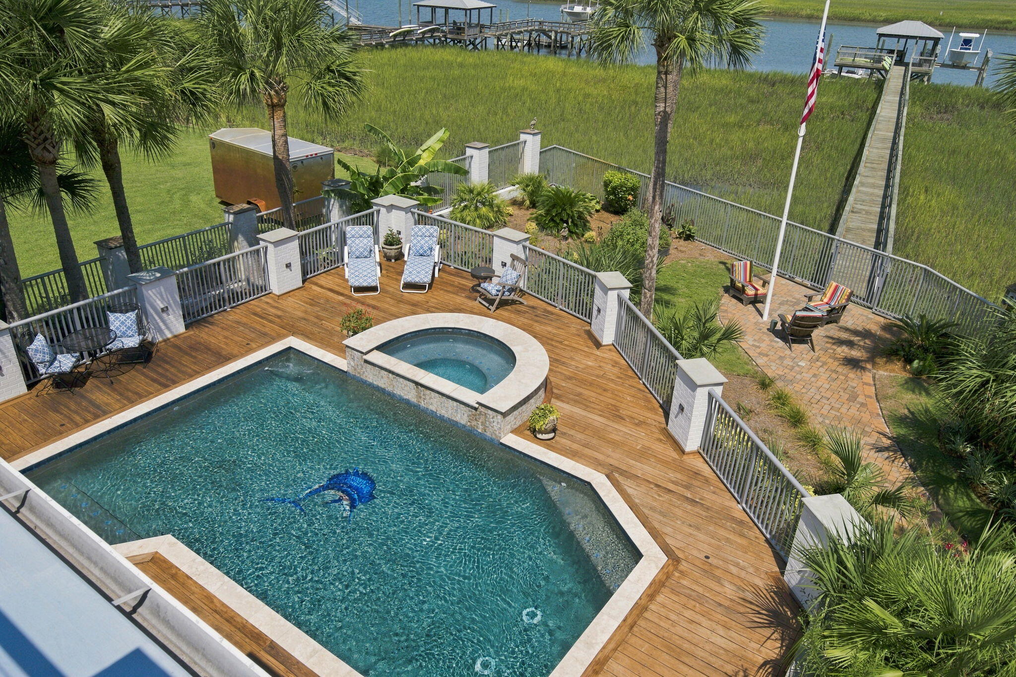 309 Palm Boulevard