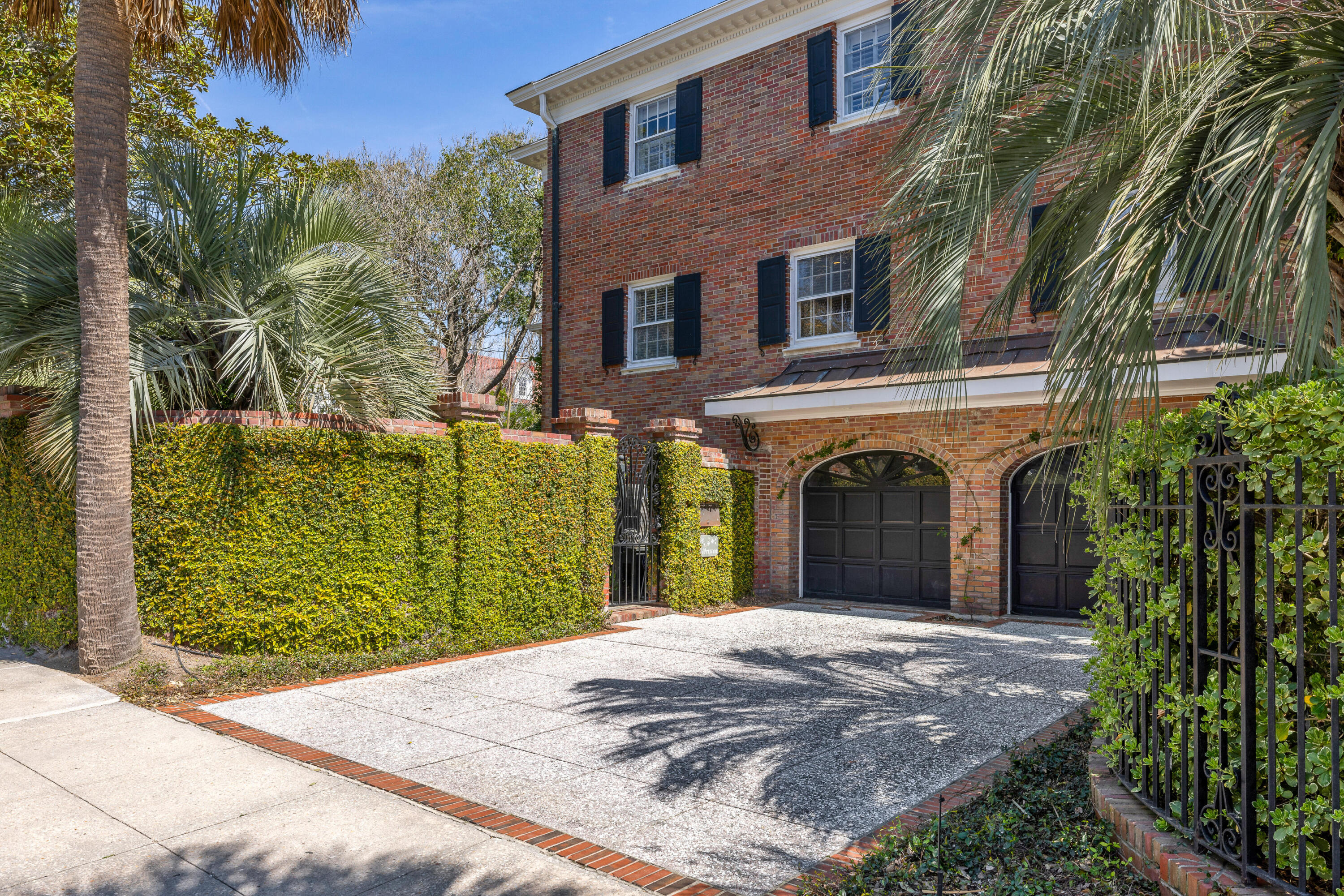 28 Murray Boulevard