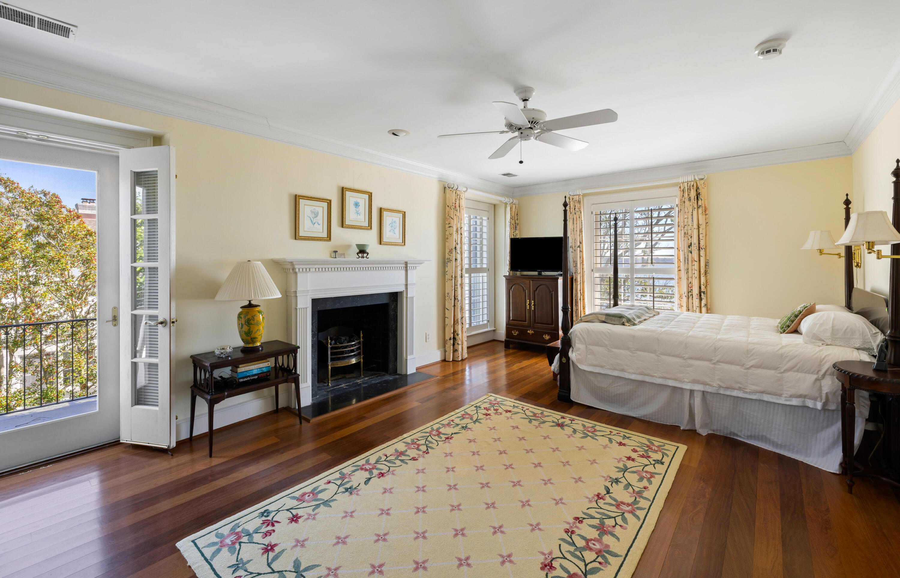 28 Murray Boulevard