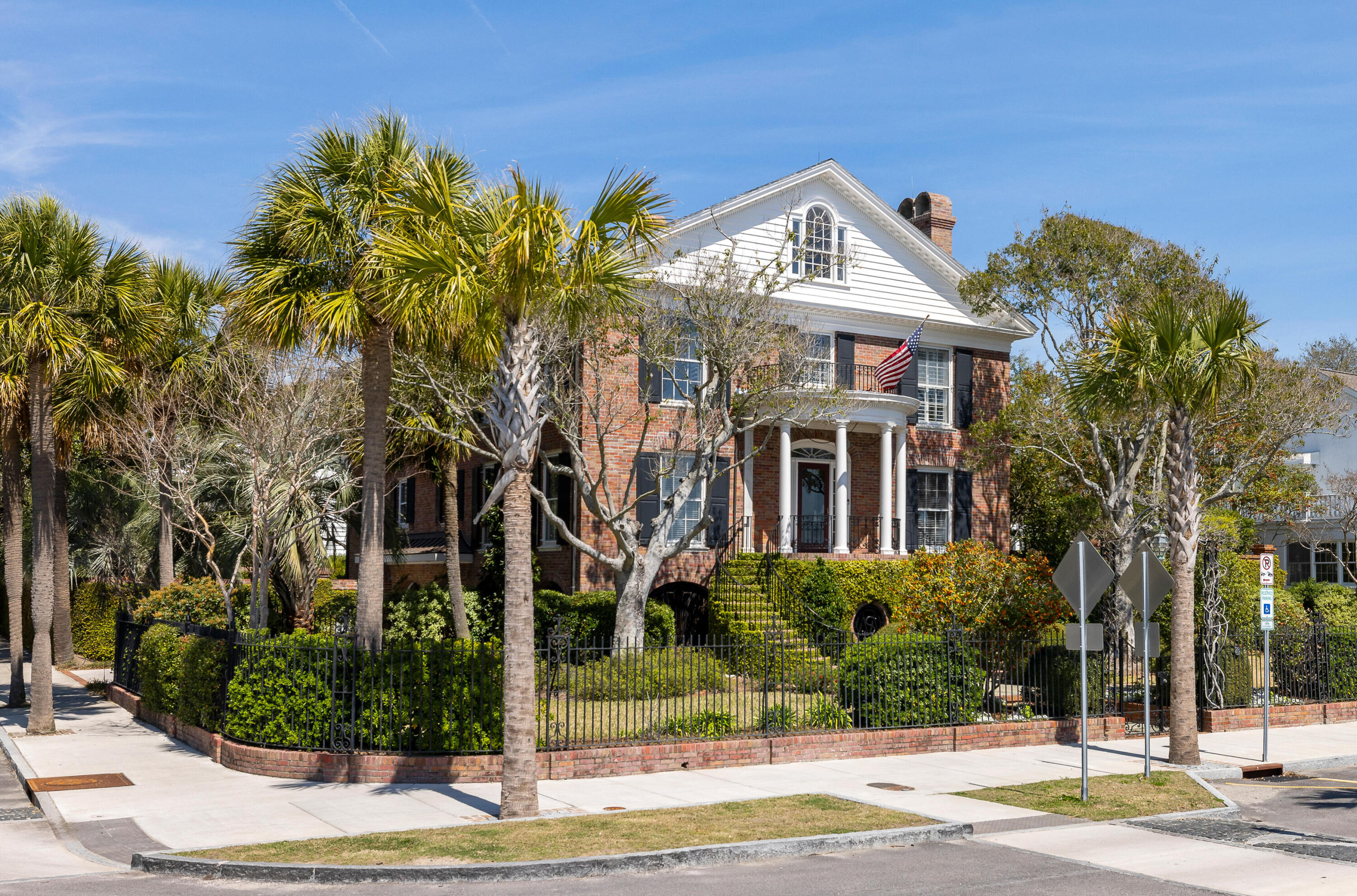 28 Murray Boulevard