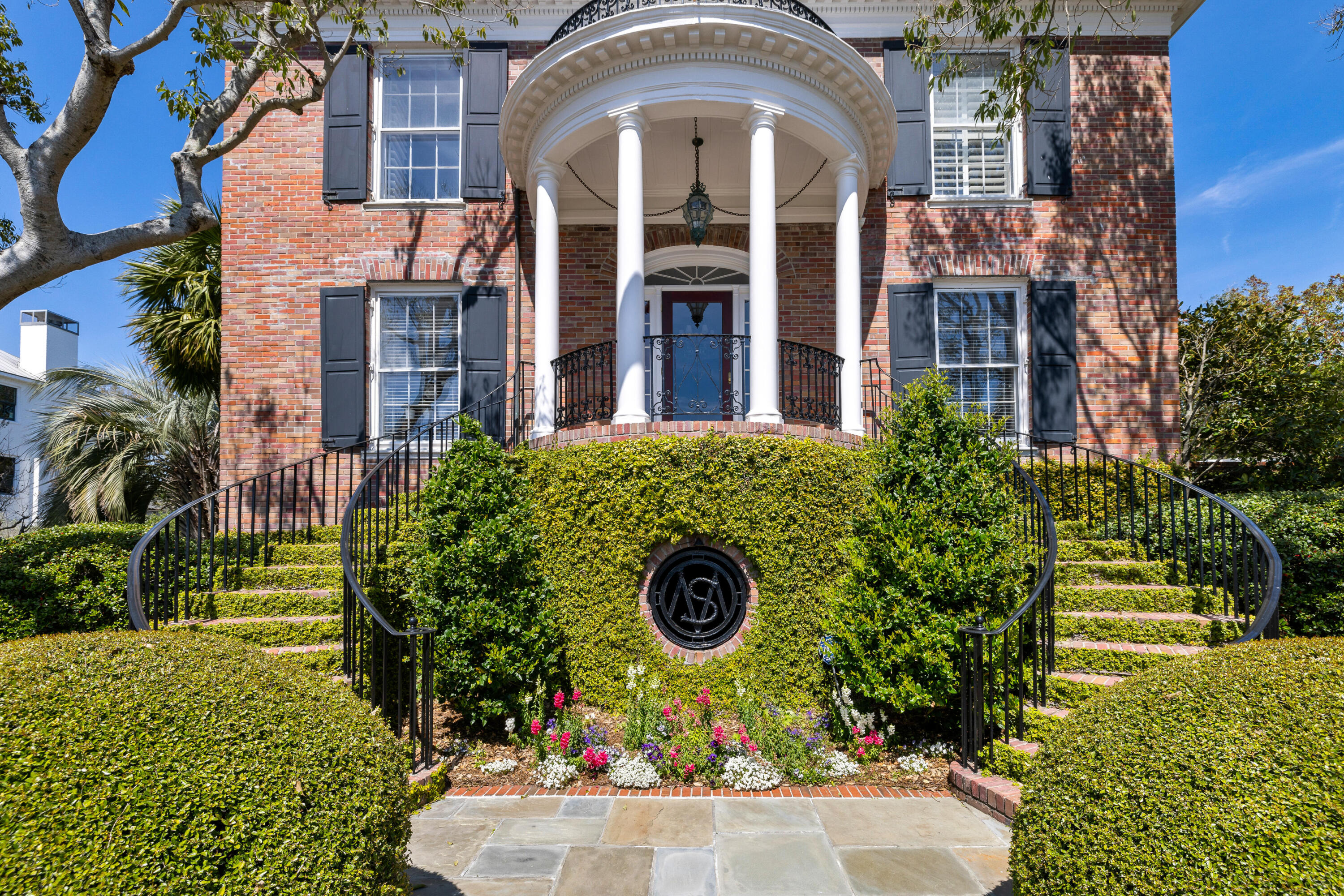 28 Murray Boulevard