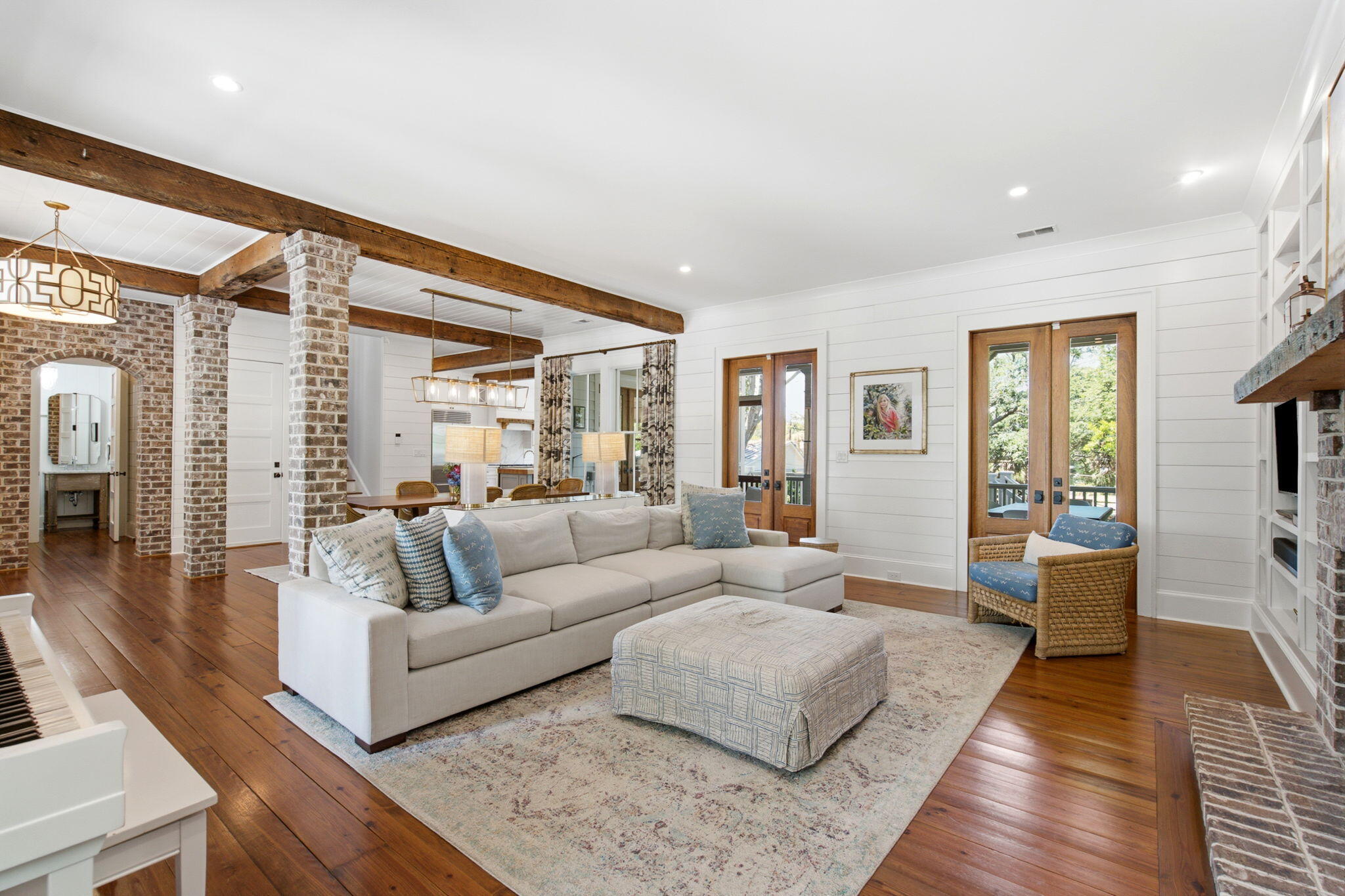 1412 Poe Avenue