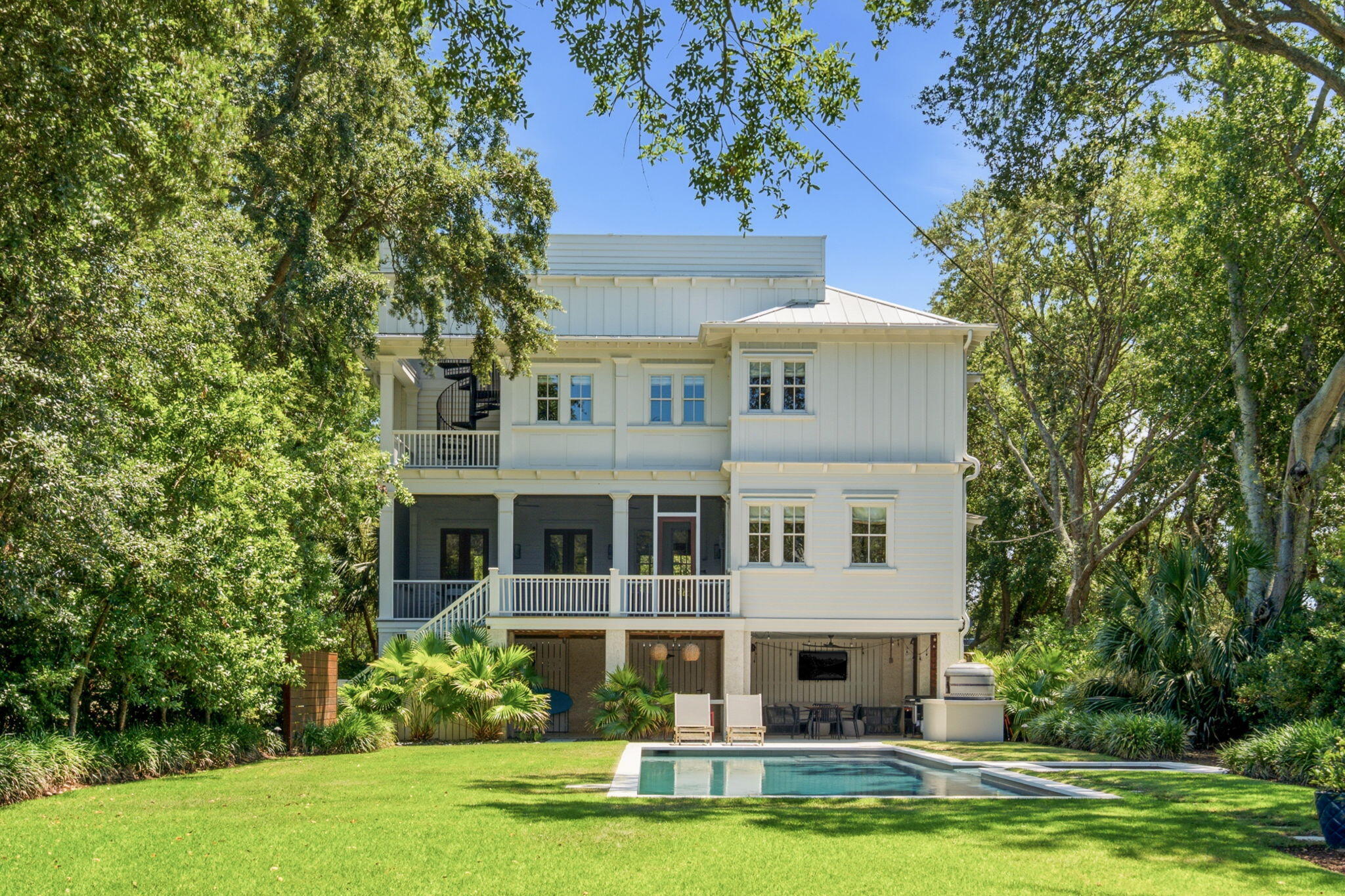 1412 Poe Avenue