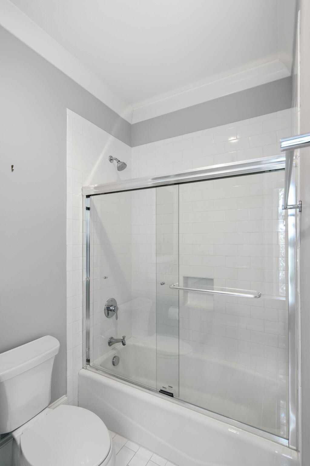 1412 Poe Avenue