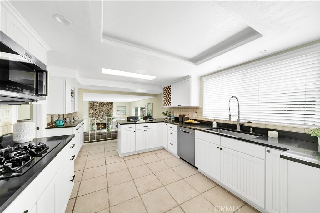 15382 De Paul Street