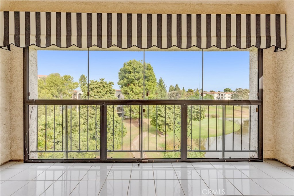 5515 Paseo Del Lago W Unit: 3C