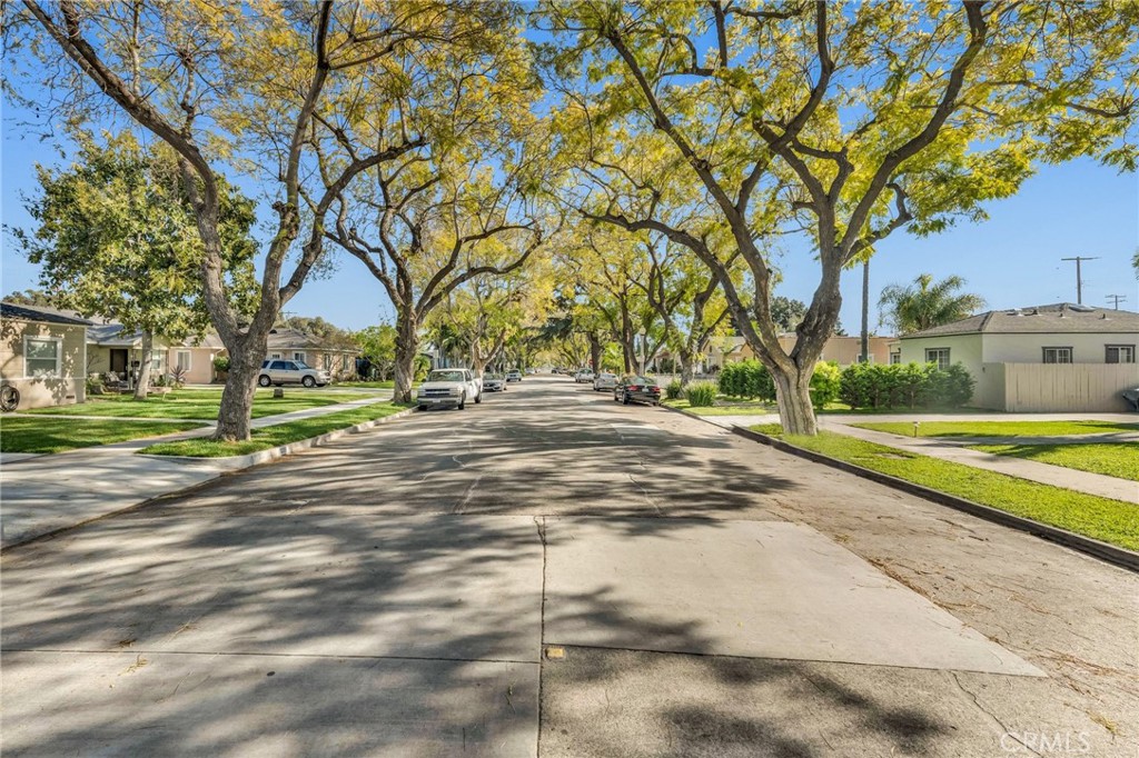 1229 S Garnsey Street