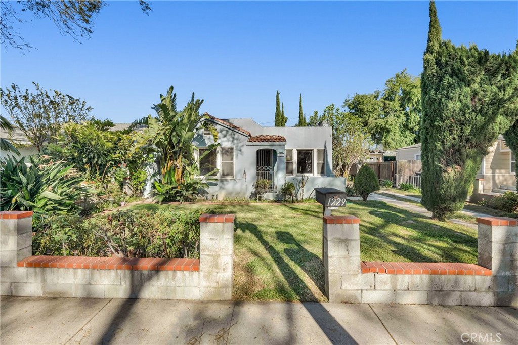 1229 S Garnsey Street