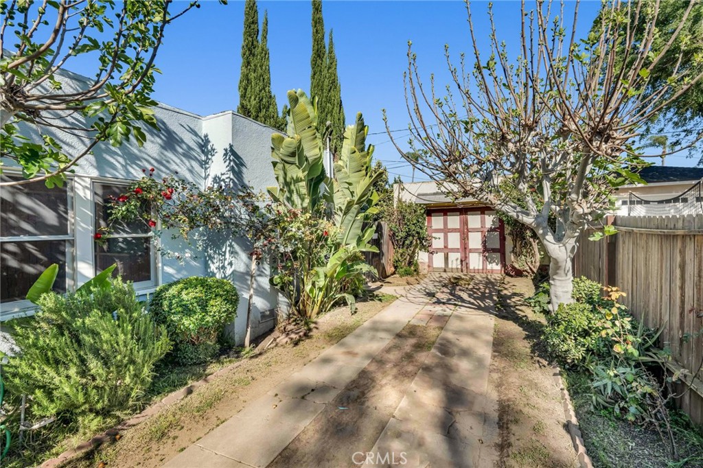 1229 S Garnsey Street