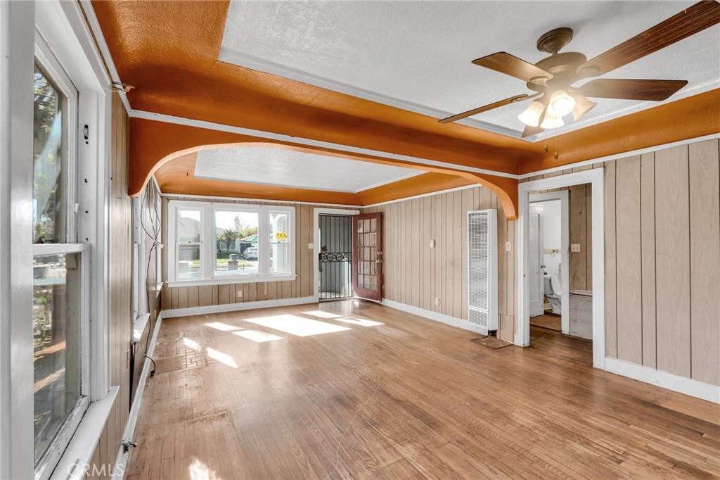 1229 S Garnsey Street