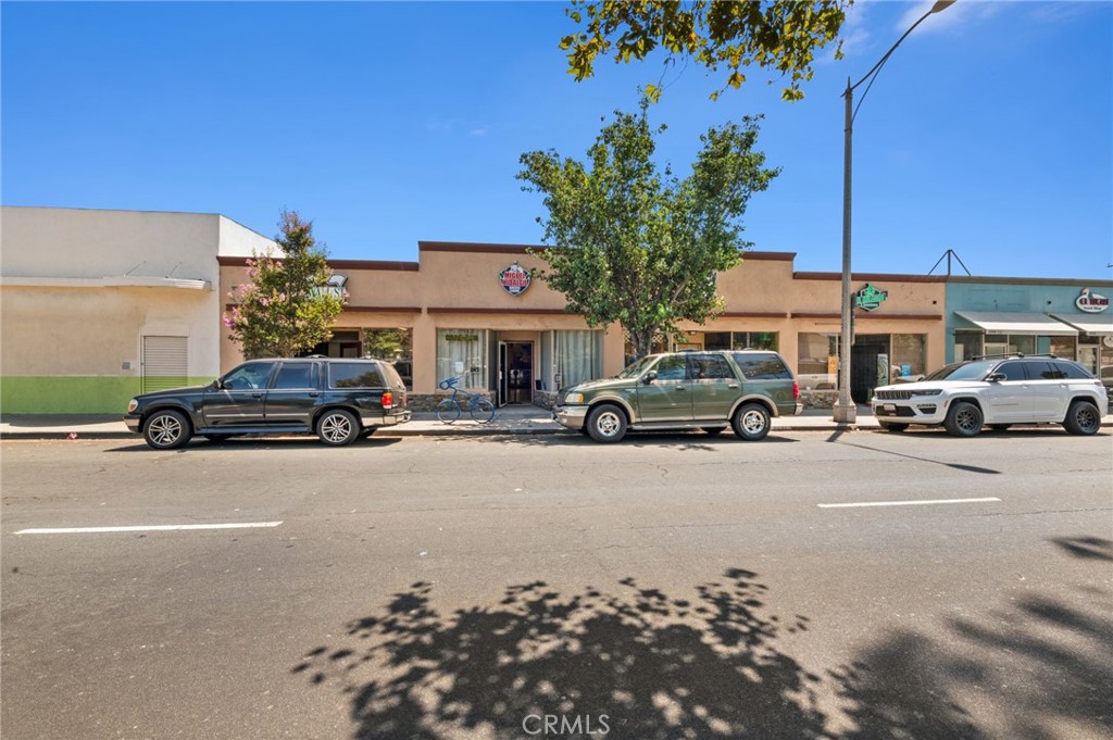 2070 Santa Fe Avenue