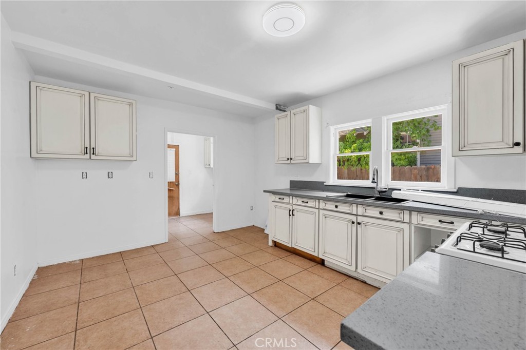 2325 6th Street
