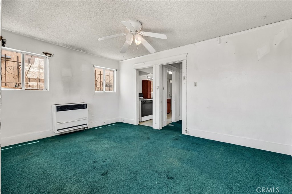 1819 Cerritos Avenue