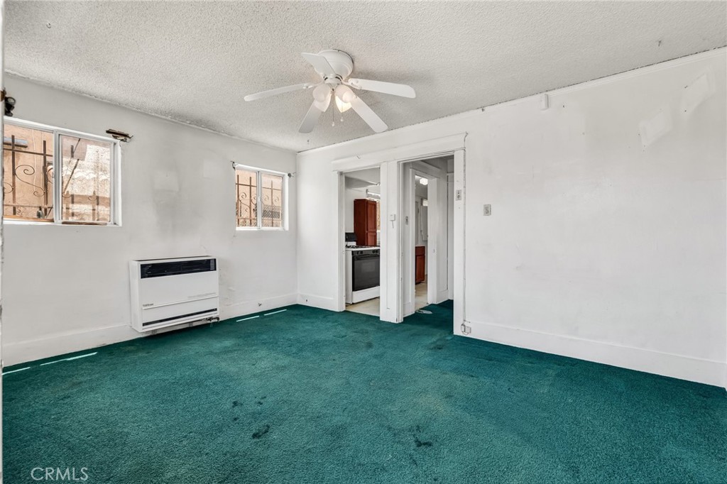 1819 Cerritos Avenue