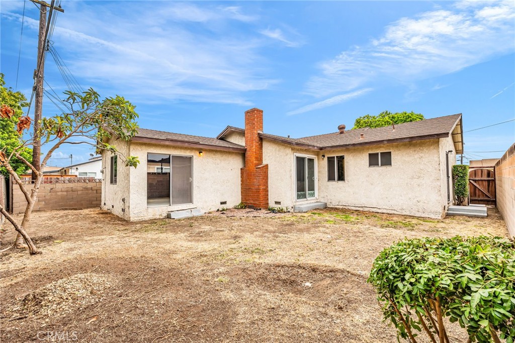 3723 Sandgate Drive