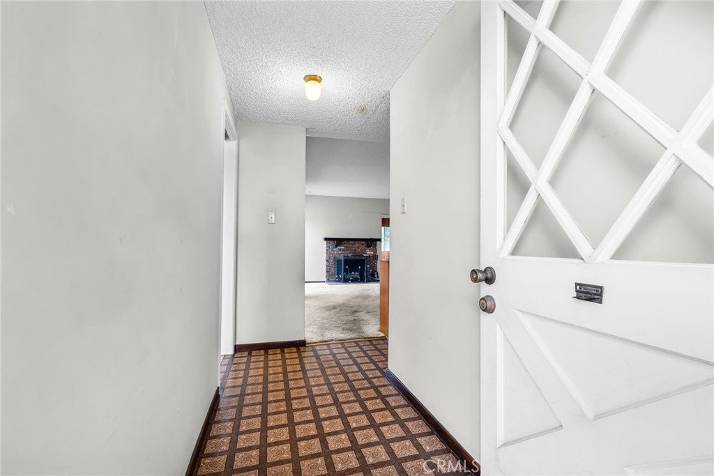 3723 Sandgate Drive