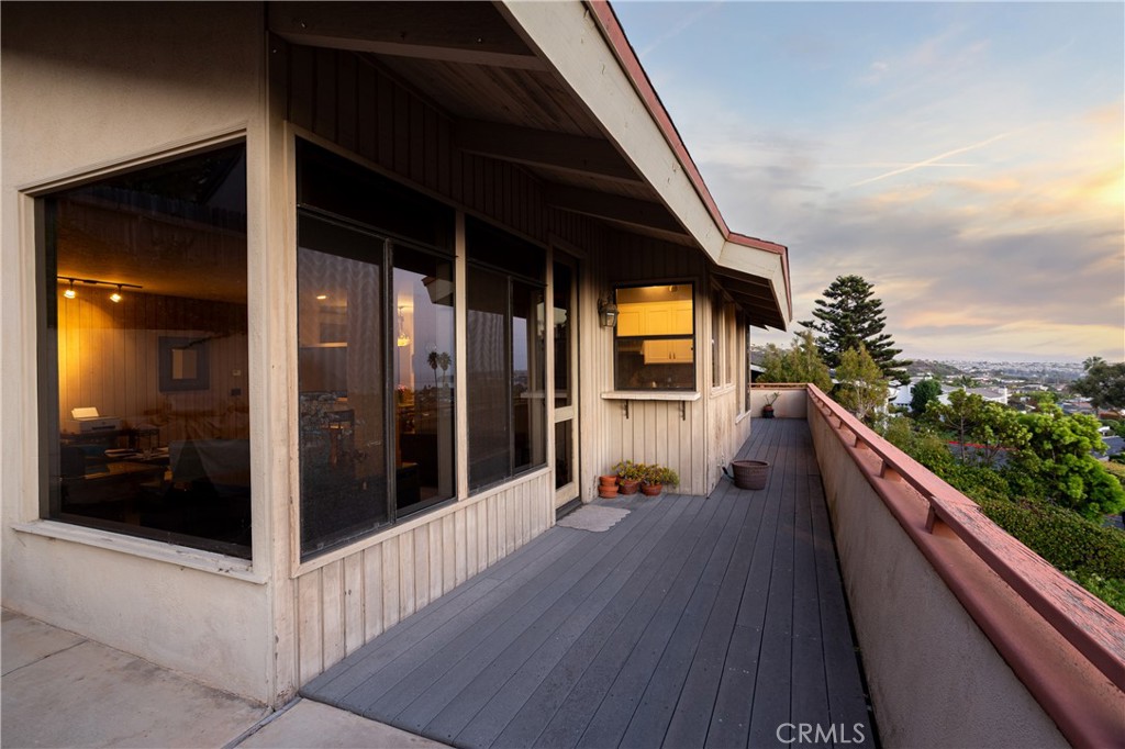 7 N Vista De La Luna