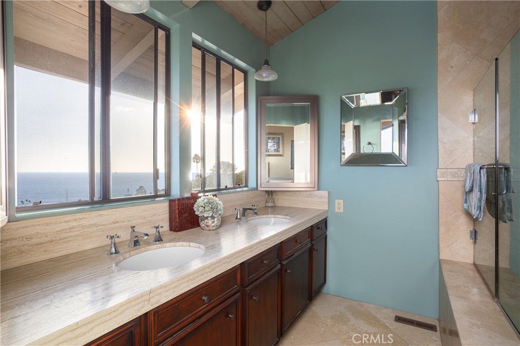 7 N Vista De La Luna