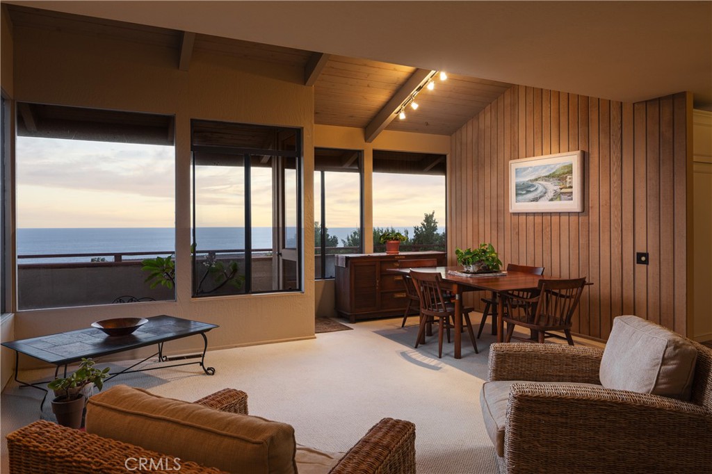 7 N Vista De La Luna