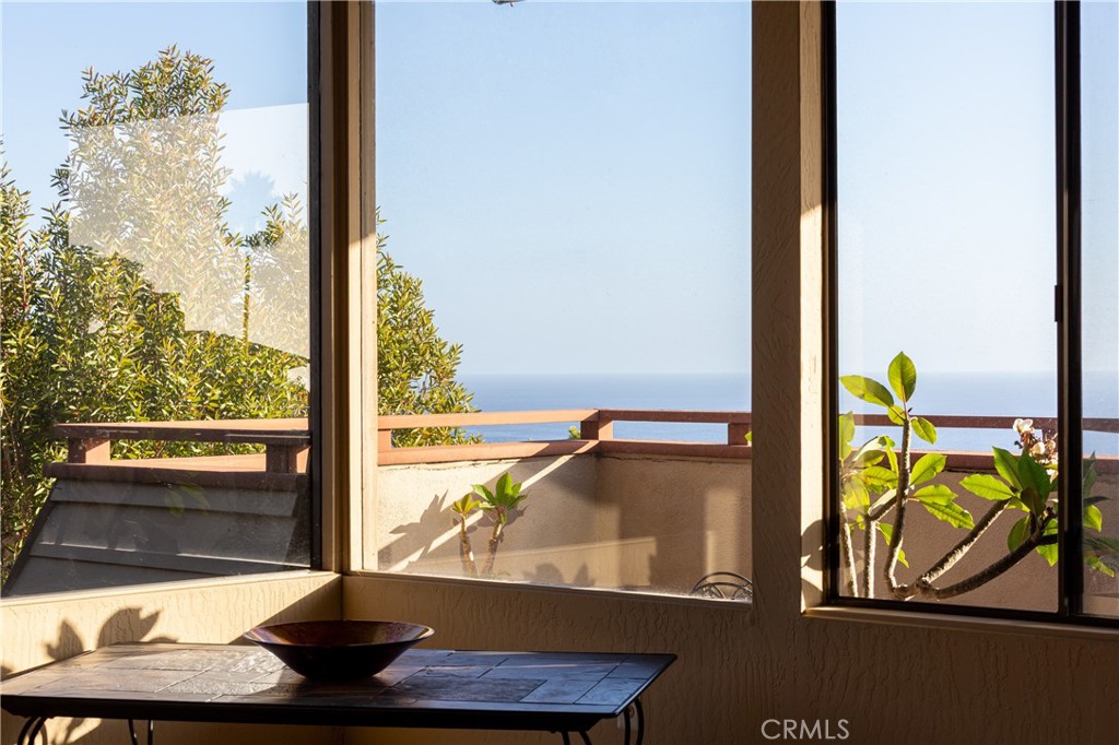 7 N Vista De La Luna