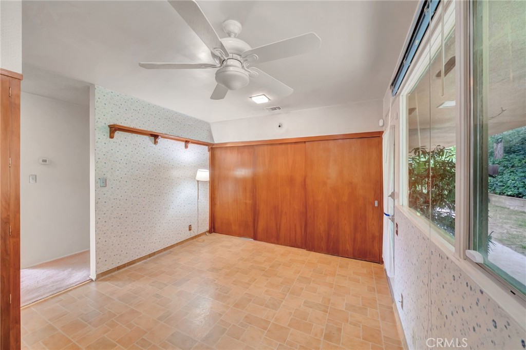 574 S Chaparro