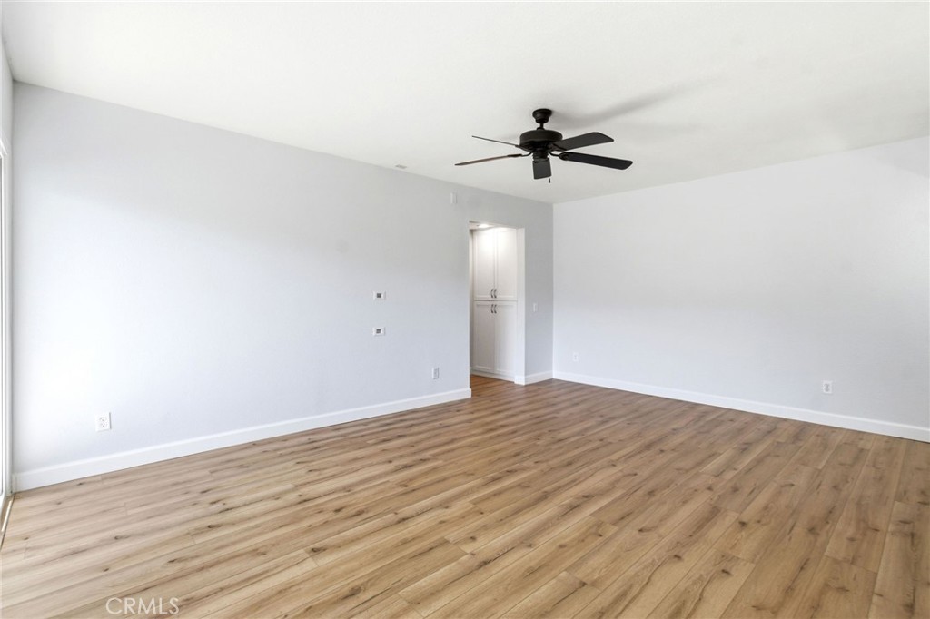 6416 Friars 112