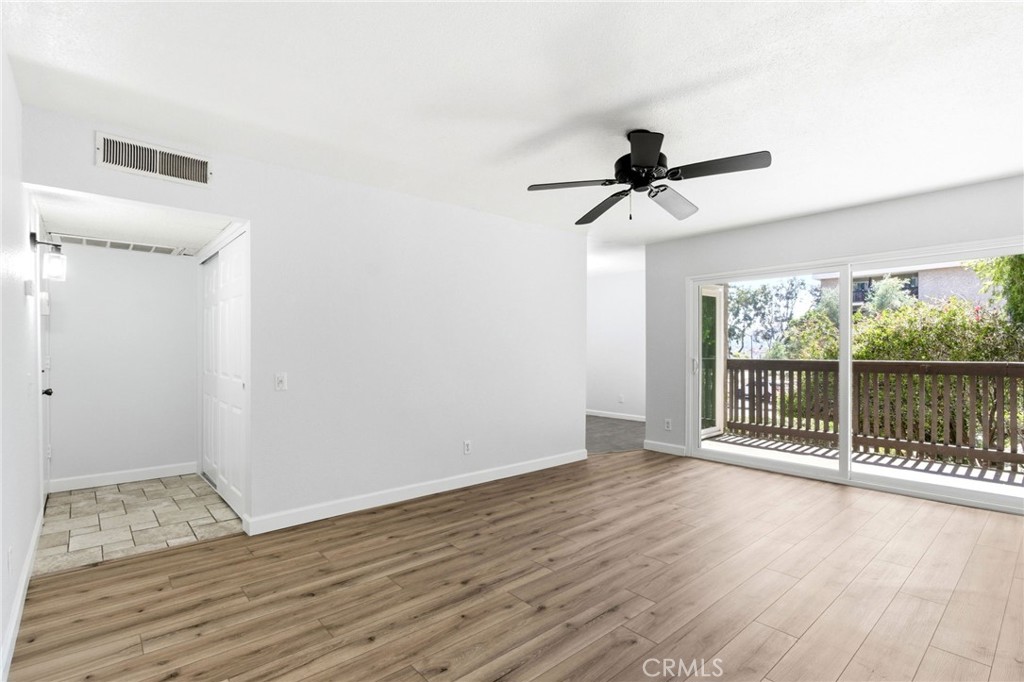 6416 Friars 112