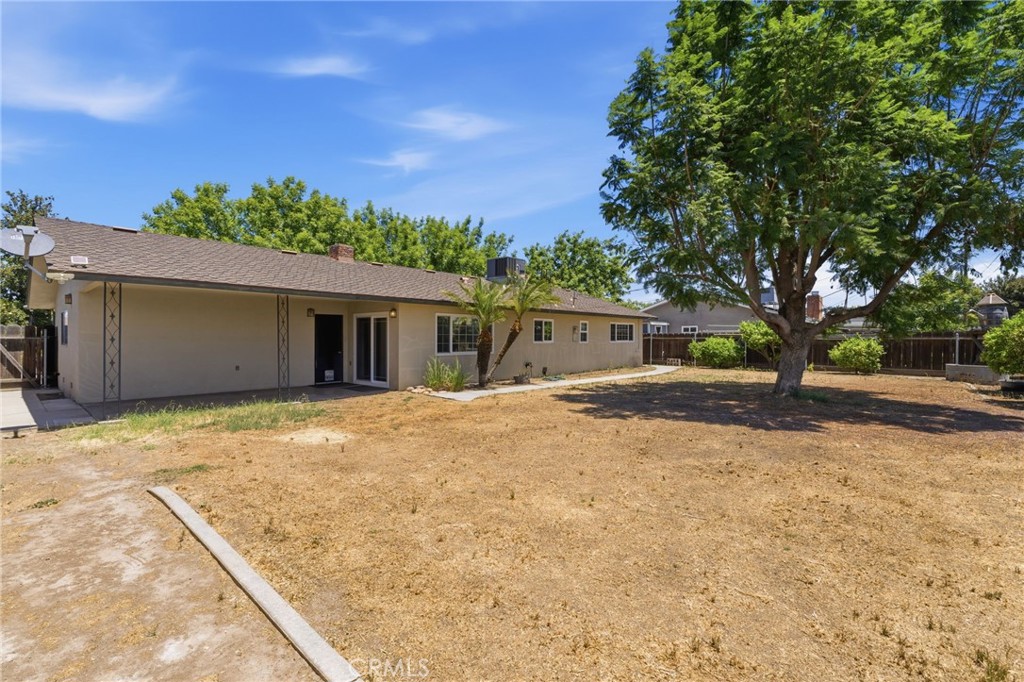 417 E Magnolia