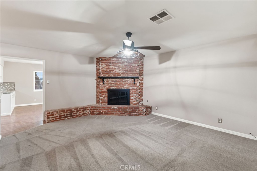 417 E Magnolia