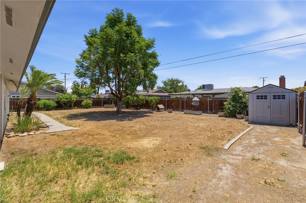 417 E Magnolia