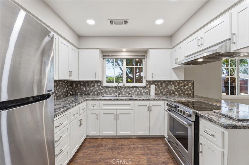 417 E Magnolia