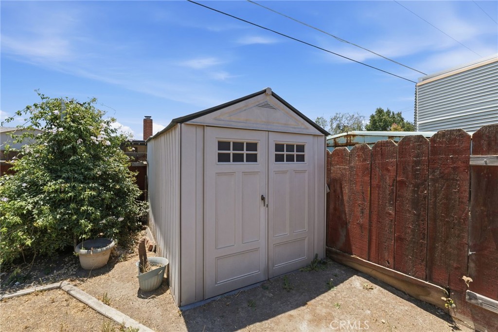 417 E Magnolia
