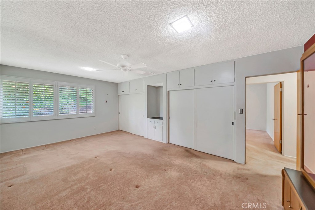 574 S Chaparro