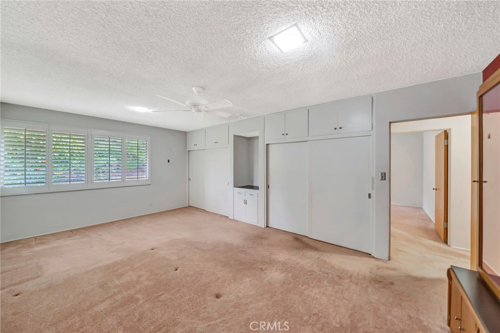 574 S Chaparro