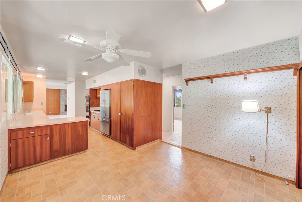574 S Chaparro