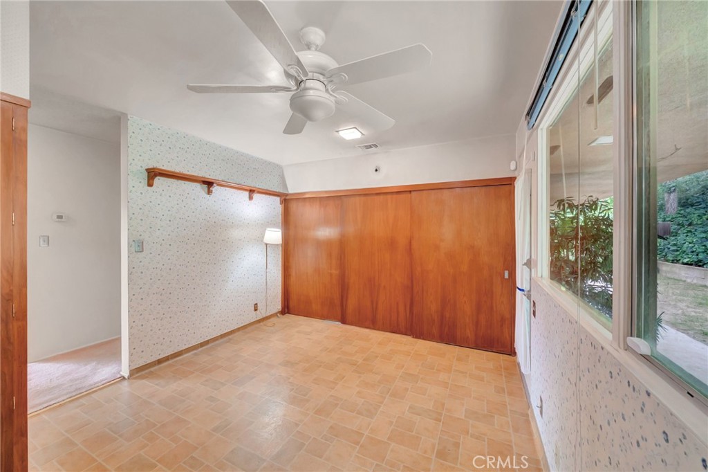 574 S Chaparro